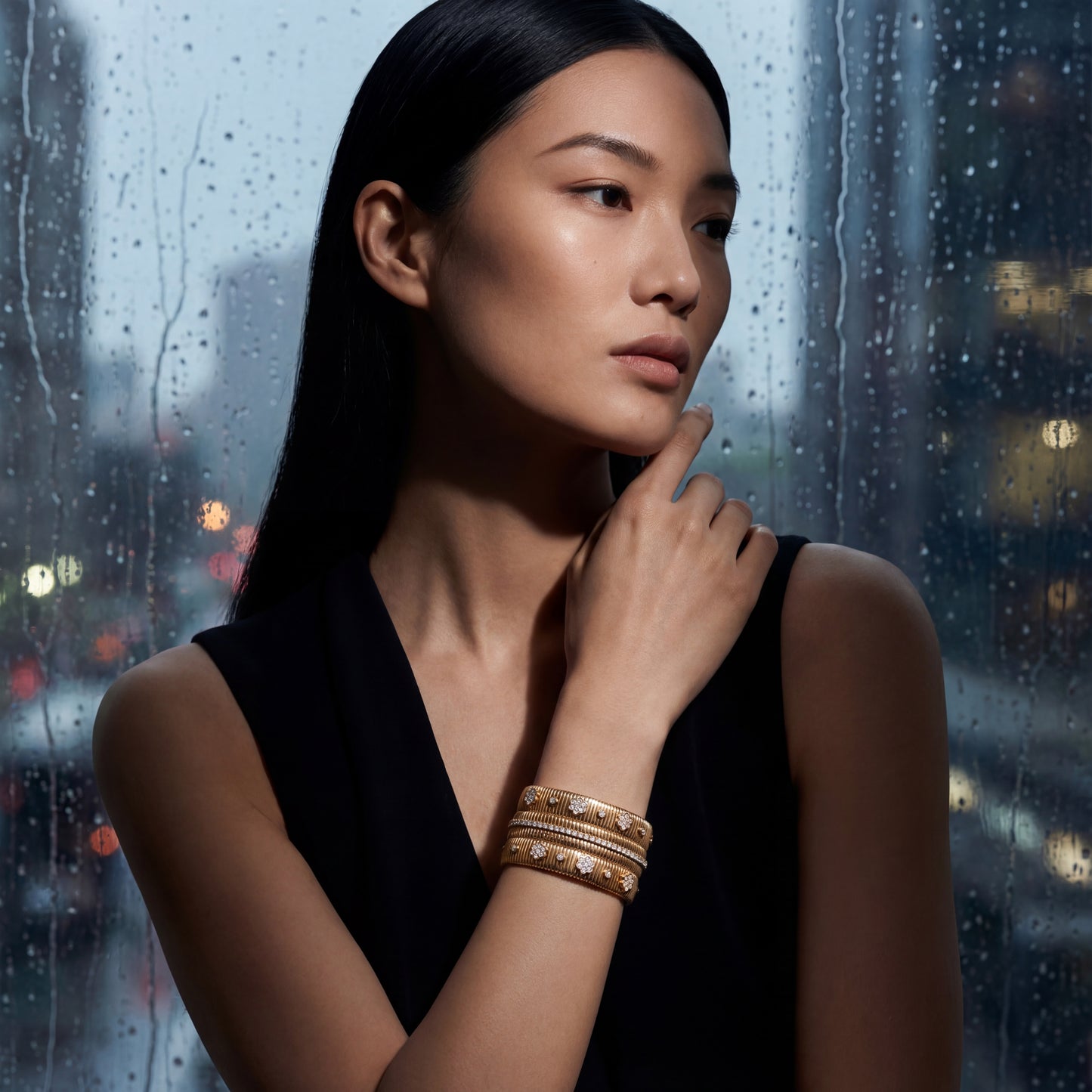 Damaso 18kt Rose Cuff Diamond Bracelet 2.59 cts 33mm