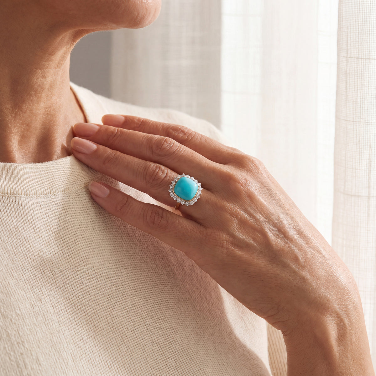 18K White Gold Turquoise and Diamond Ring